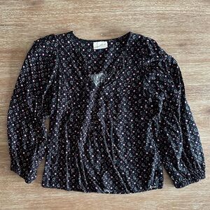 Universal Thread Black Ditzy Floral Long-Sleeve Top